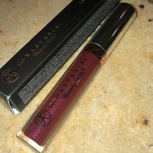 Anastasia Beverly Hills Sad Girl liquid lipstick